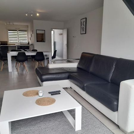 Logement De 100M2 Avec Terrasse Wardrecques Eksteriør billede