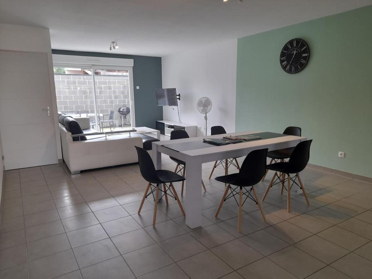 Logement De 100M2 Avec Terrasse Wardrecques Eksteriør billede